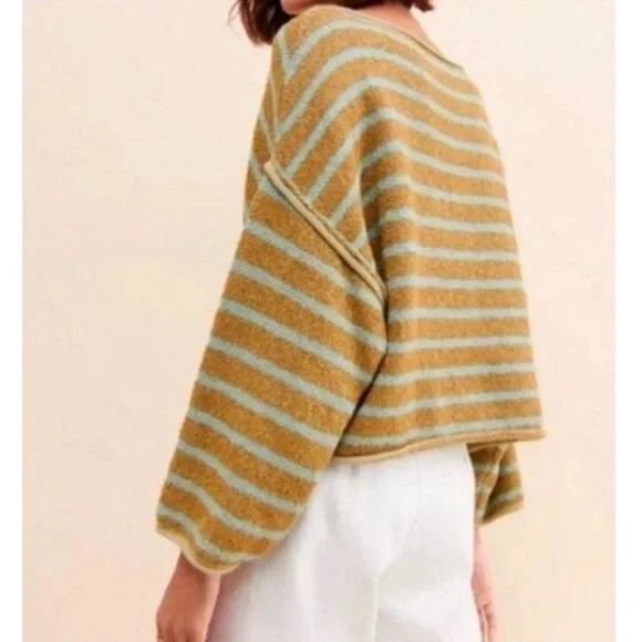 Free People Women’s Bardot Cropped Sweater - Picture 2 of 4